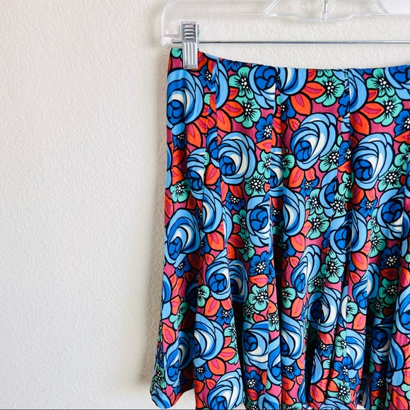 NWT ZARA WOMAN Brown & Blue Roses Floral Pleated Skater Mini Skirt - Picture 4 of 9